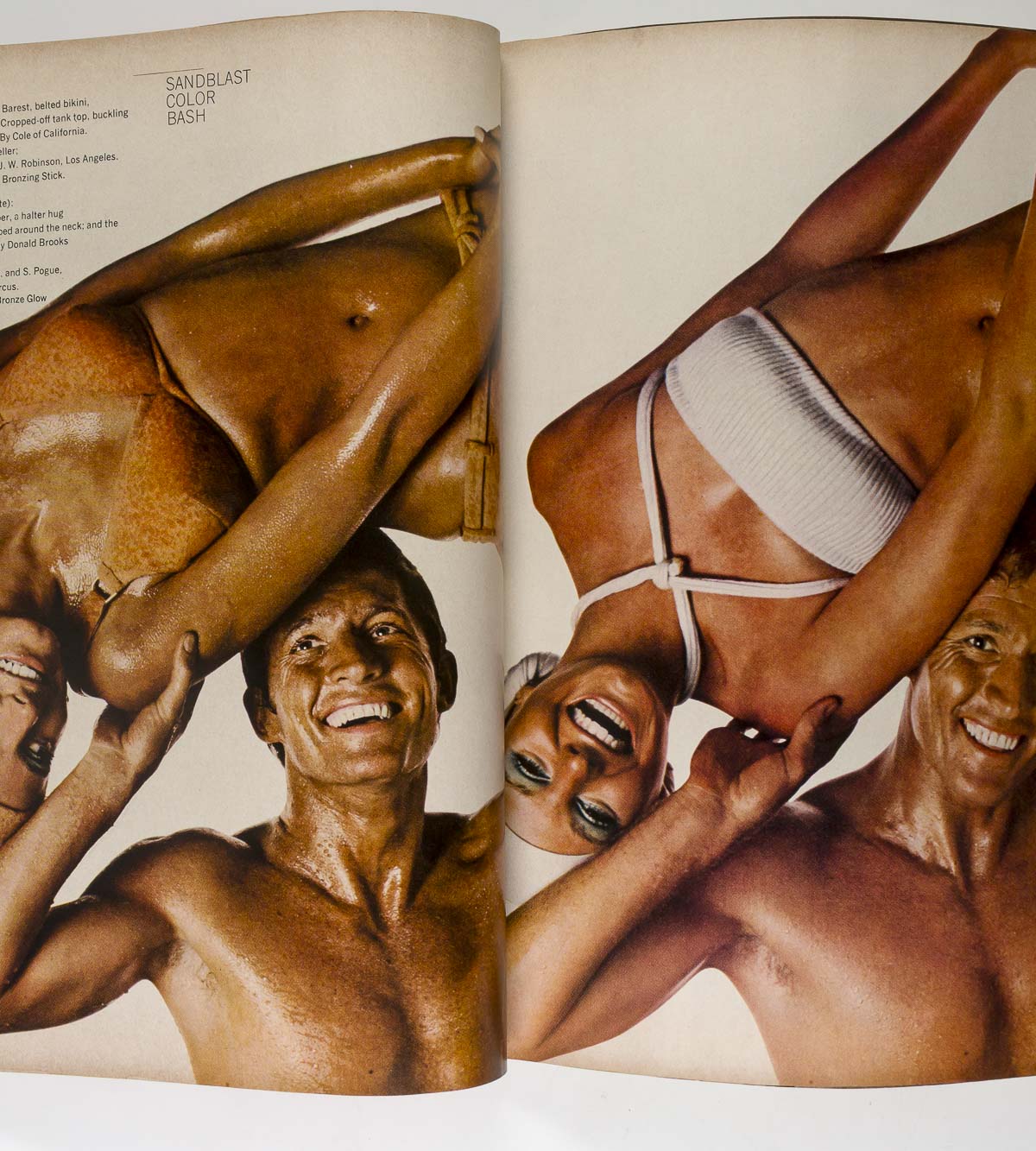 Fashion Streaks Alberto Rizzo HARPER'S BAZAAR magazine January 1970