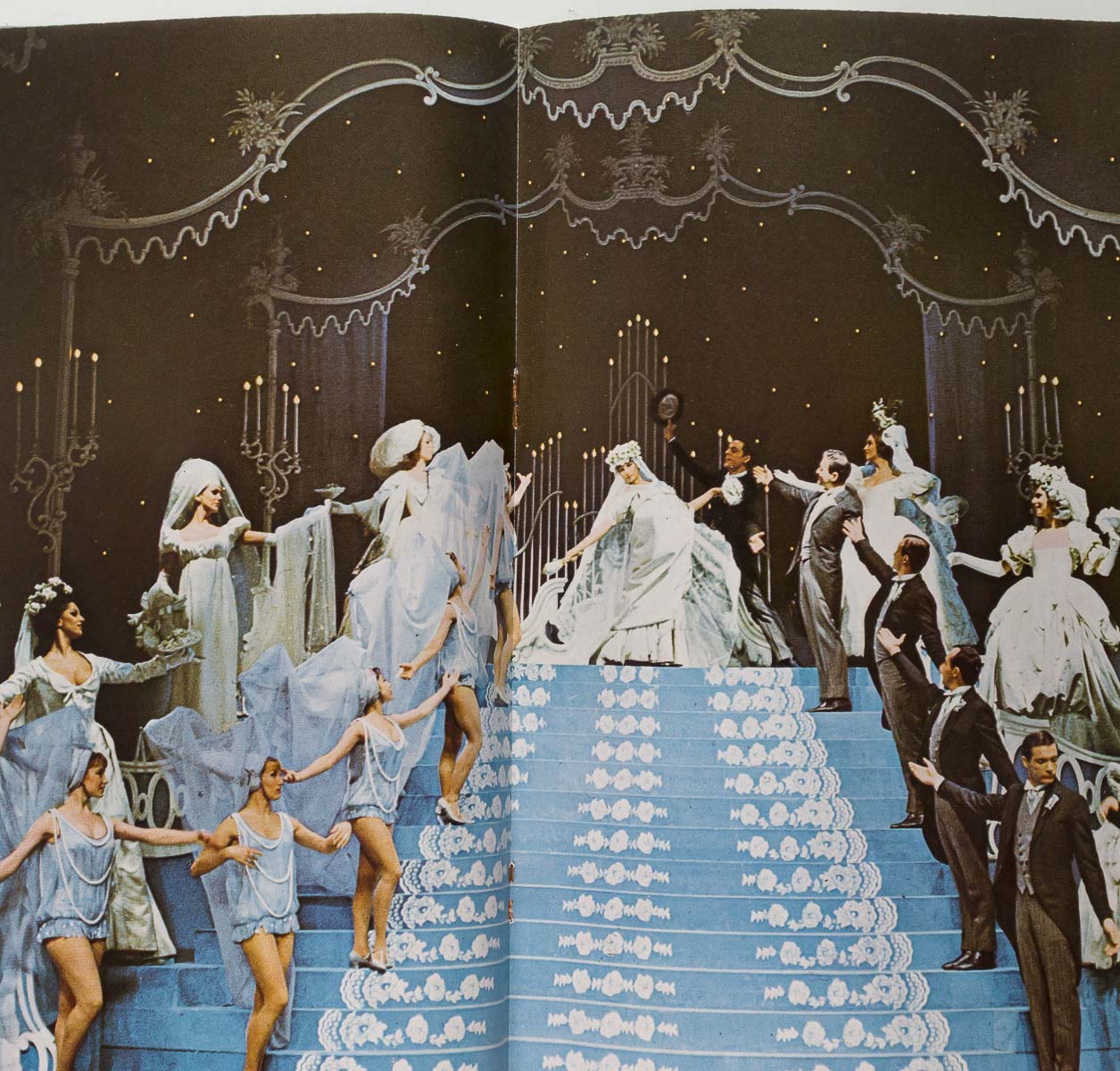 Barbra Streisand VANESSA REDGRAVE Film LONDON LIFE magazine April 1966