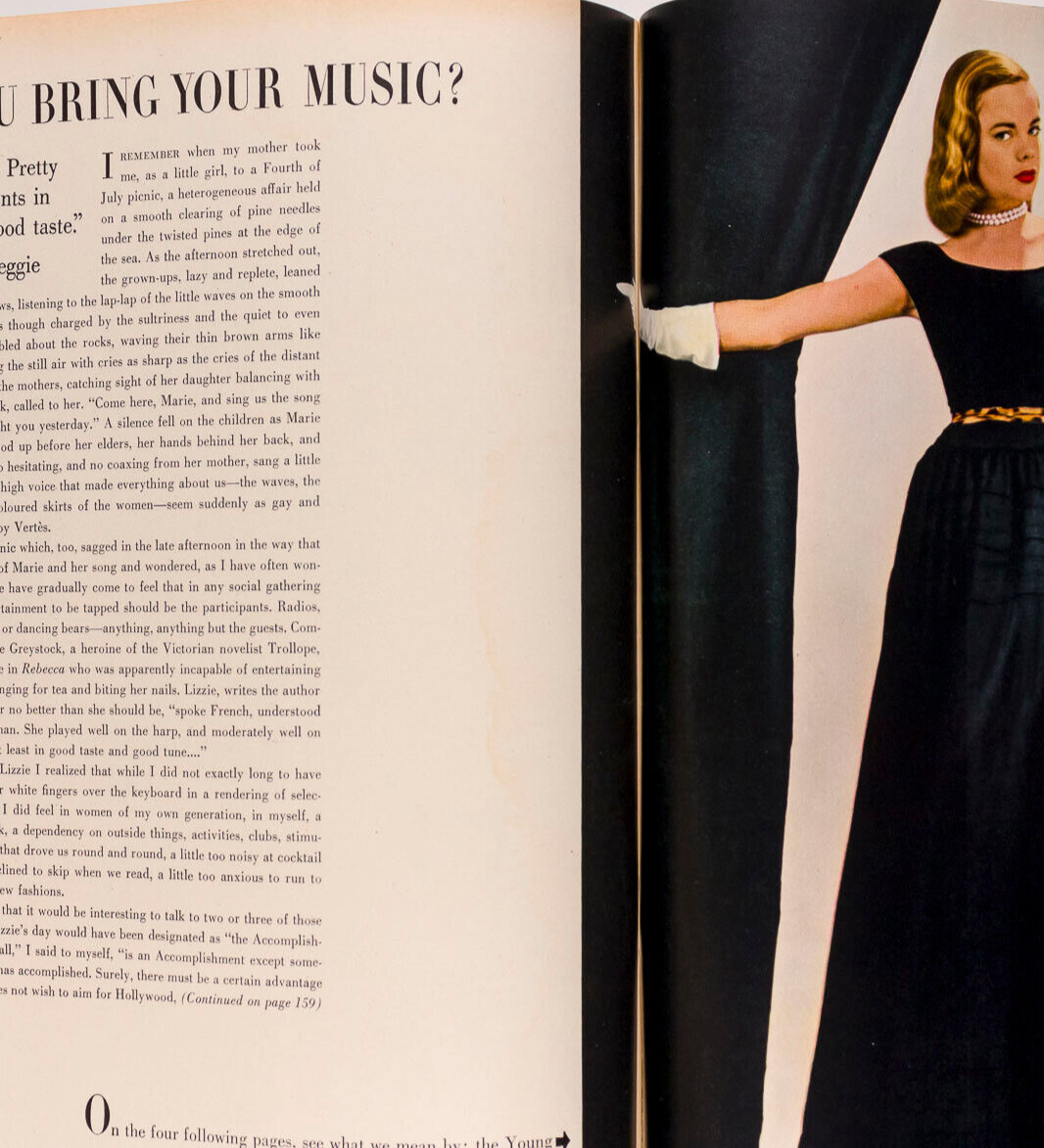 LEE MILLER Denmark BLUMENFELD Rene Bouet-Willaumez ROGER DESCOMBES VOGUE 8/ 1945