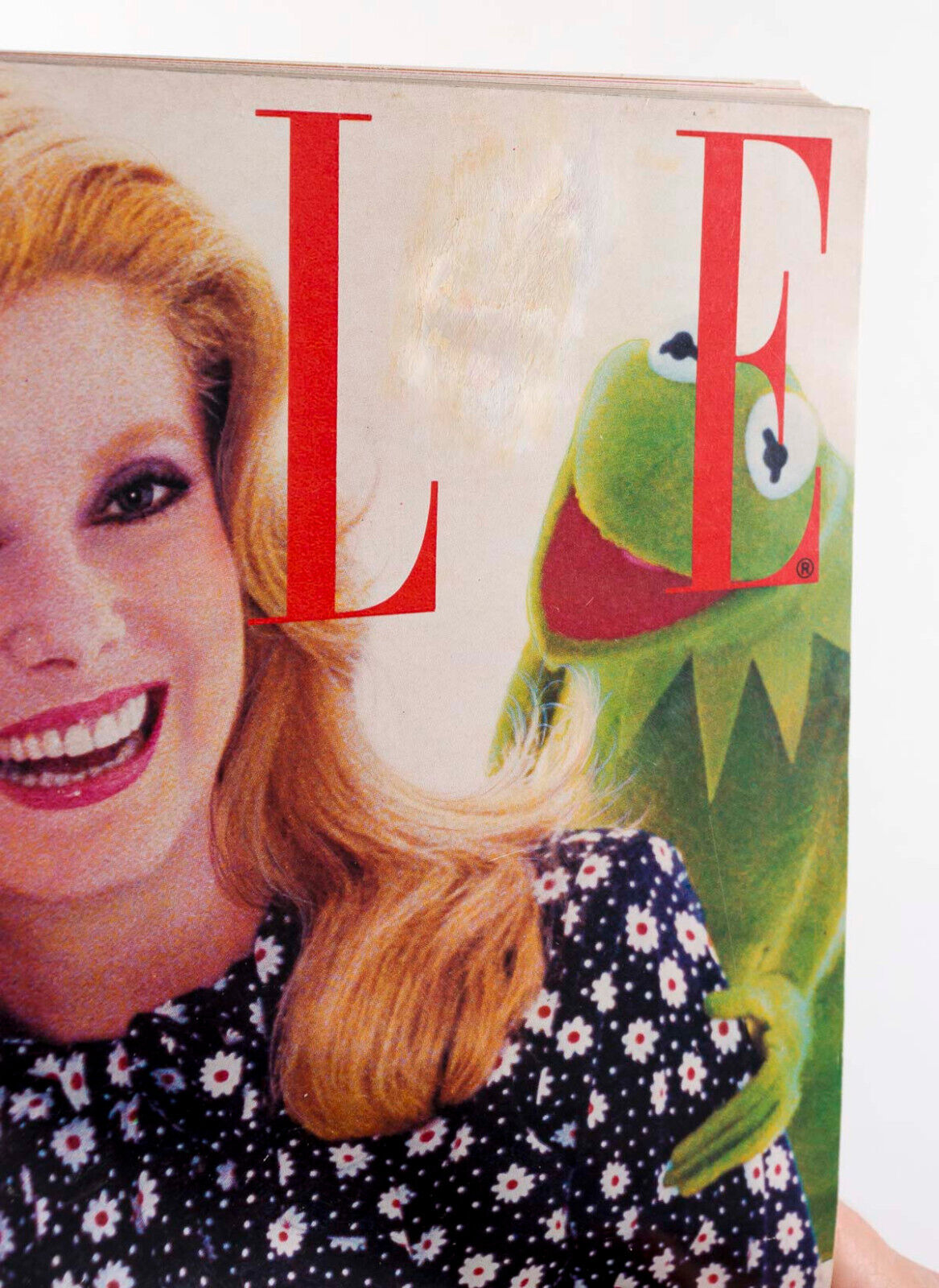 MISS PIGGY Deneuve JIM HENSON Annick Goutal JANICE DICKINSON Rolex ELLE MAGAZINE