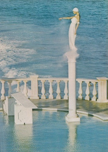 Apollonia NORMAN PARKINSON Olga Korbut PETER SELLERS Twiggy VOGUE July 1973 Judi
