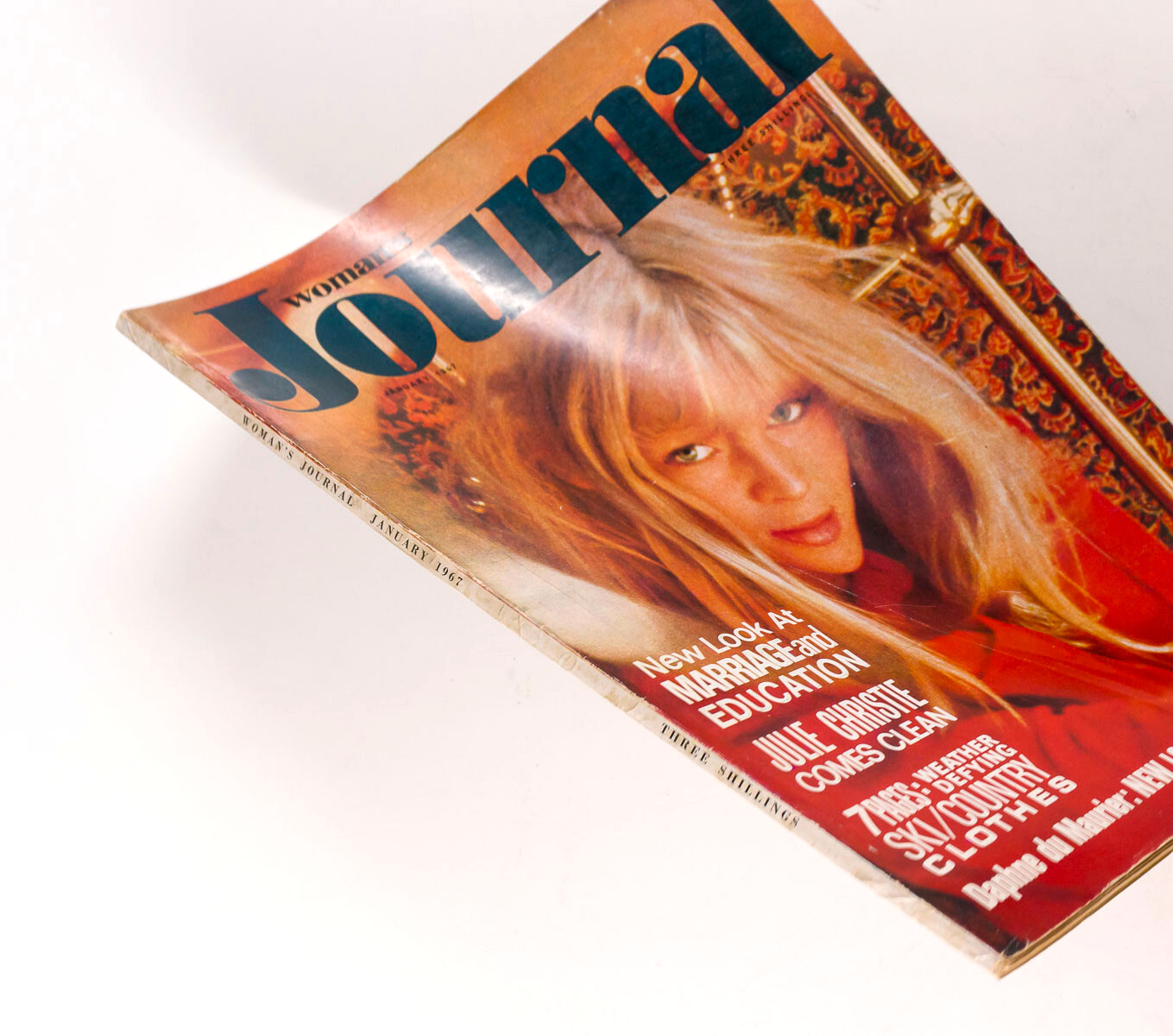JULIE CHRISTIE David Hicks DAPHNE DU MAURIER Woman's Journal 1967 January MOUCHY