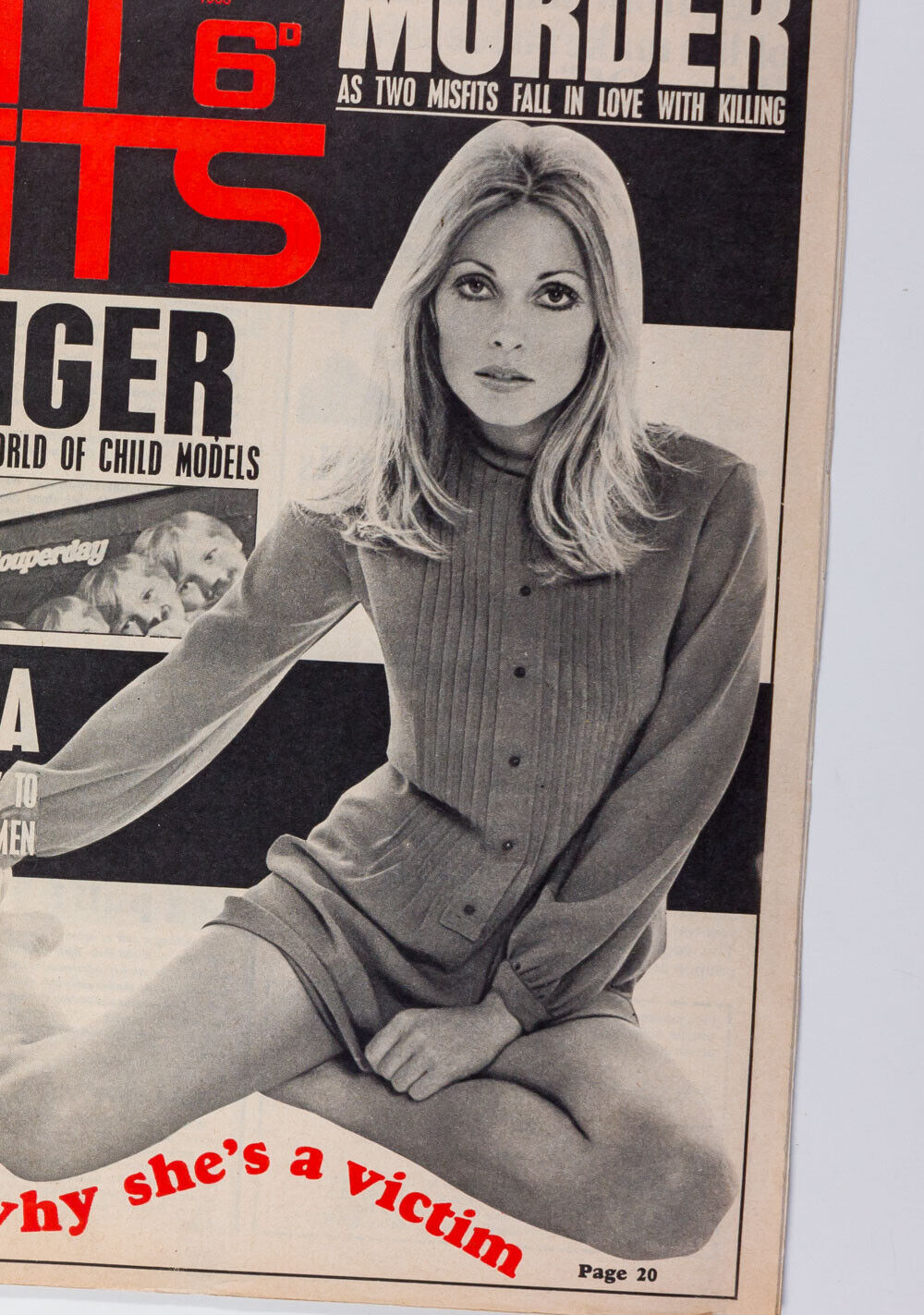 Sharon Tate VALLEY OF THE DOLLS Patty Duke BARBARA PARKINS Titbits magazine RARE