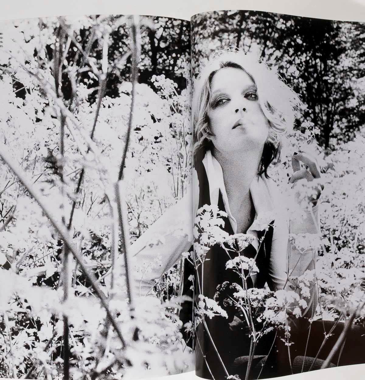 Daria Werbowy CHLOE SEVIGNY Karolina Kurkova VOGUE ITALIA October 2003 Ludivine