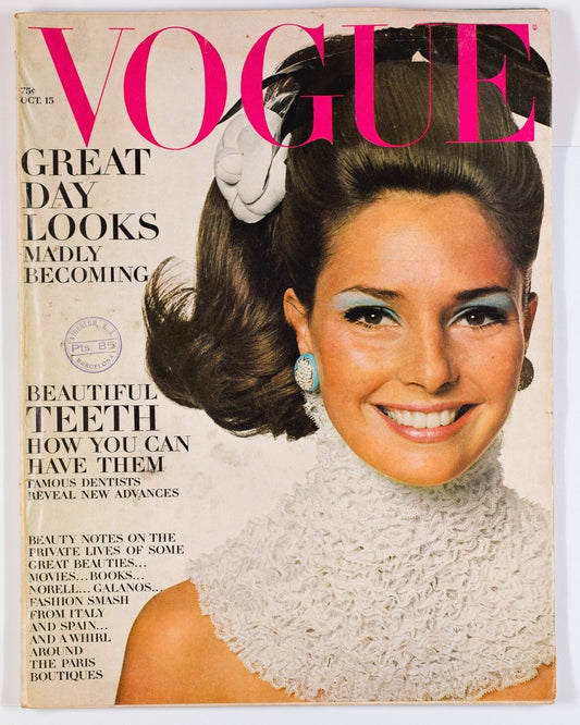 Jennifer O’Neill TALITHA GETTY Jean Shrimpton VOGUE magazine October 1967 Iran