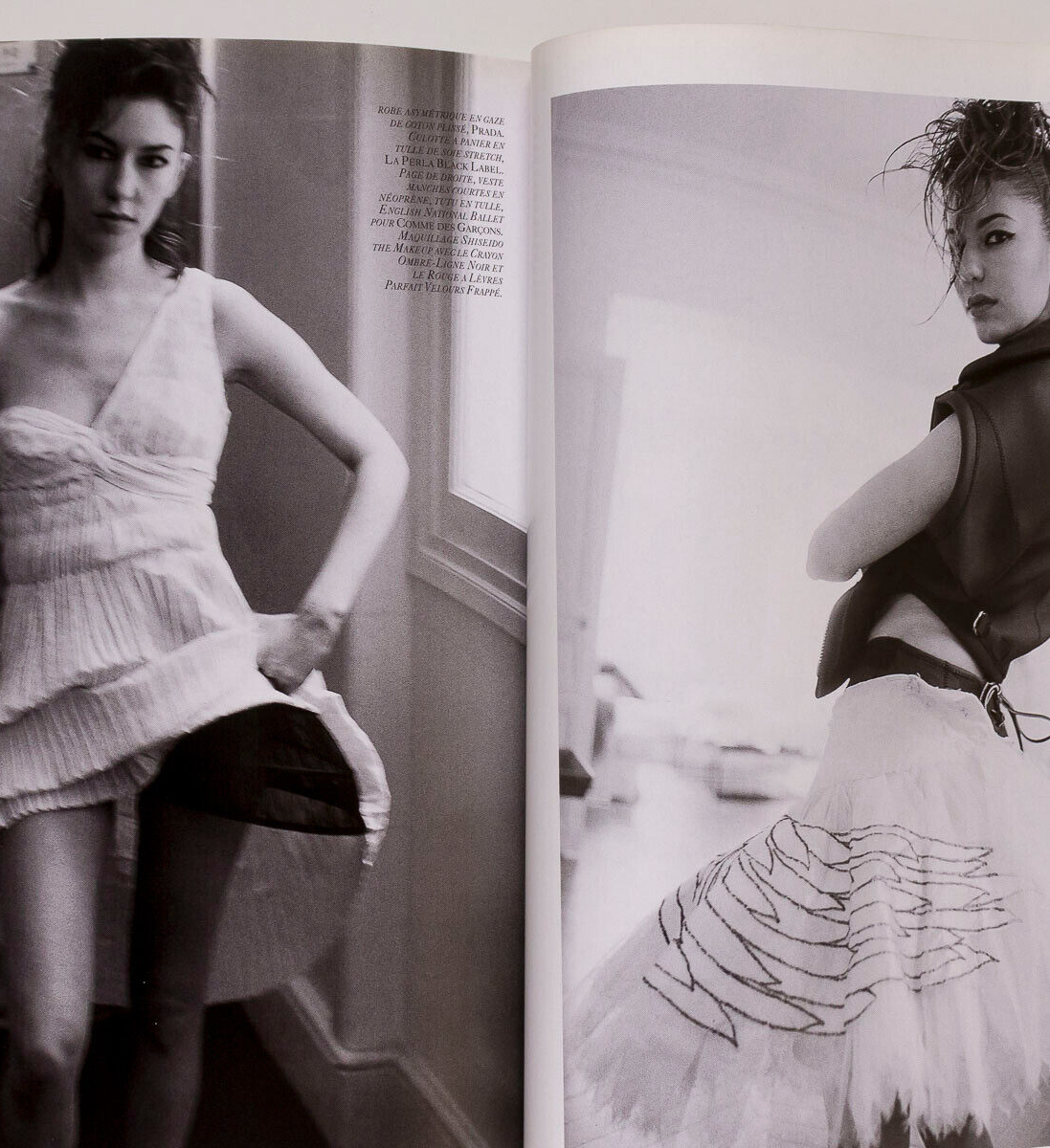 SOFIA COPPOLA guest editor KIRSTEN DUNST Francis Ford PARIS VOGUE December 2004