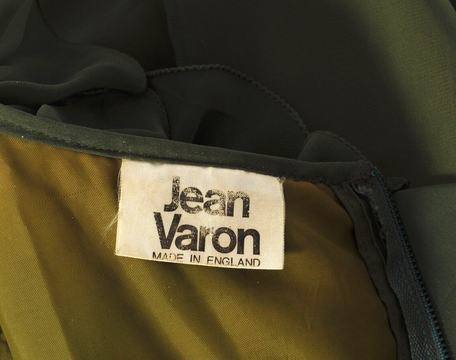 Jean Varon MAXI DRESS Olive Green 1970s Hippy RUFFLES Tiered Wizard Sleeves VTG