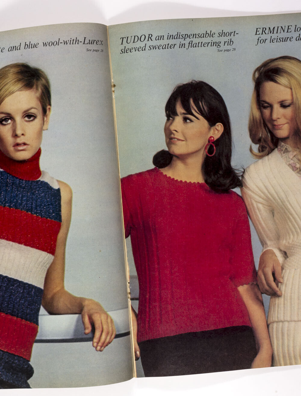 TWIGGY Peggy Moffitt FORSYTE SAGA 60's knitting pattern WOMAN'S MIRROR magazine