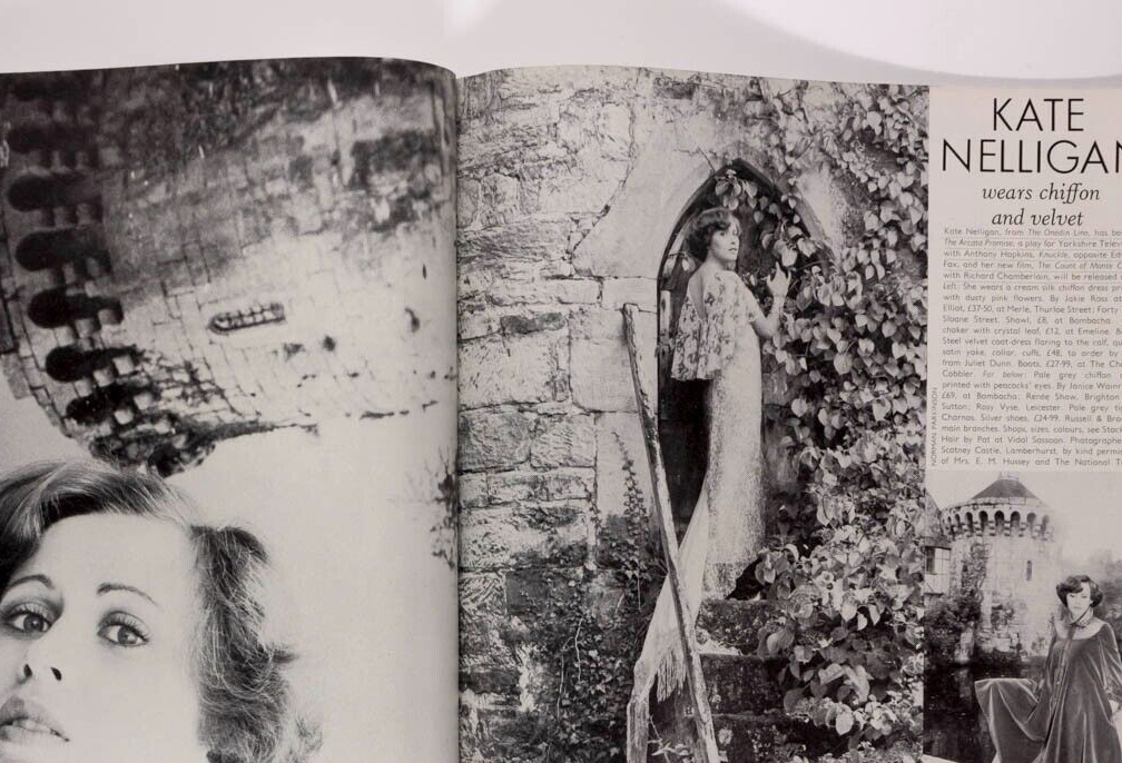 TWIGGY Norman Parkinson BIANCA JAGGER  Vogue December 1974  Christopher Lee ERTE