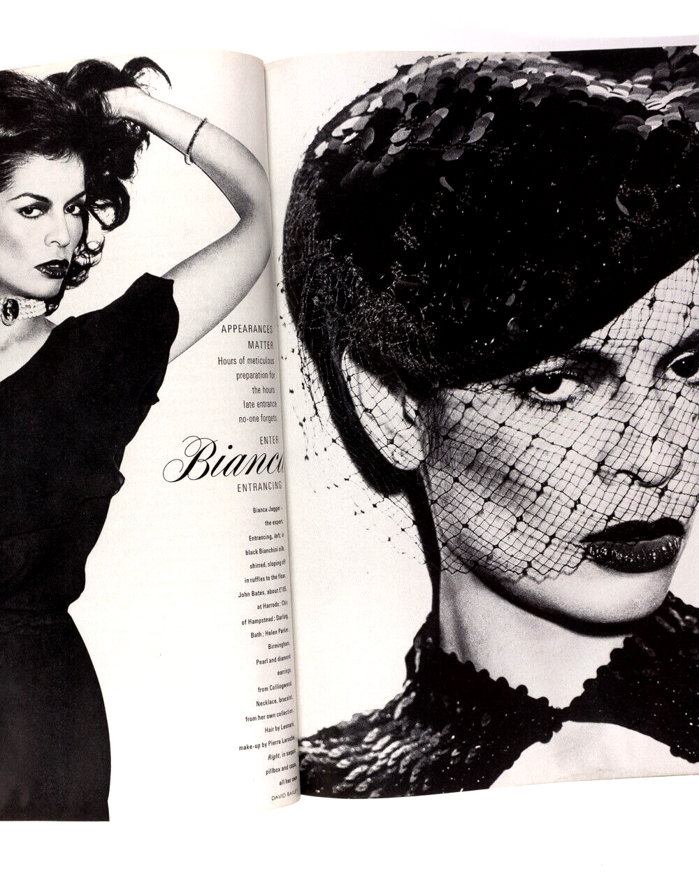 TWIGGY Norman Parkinson BIANCA JAGGER  Vogue December 1974  Christopher Lee ERTE