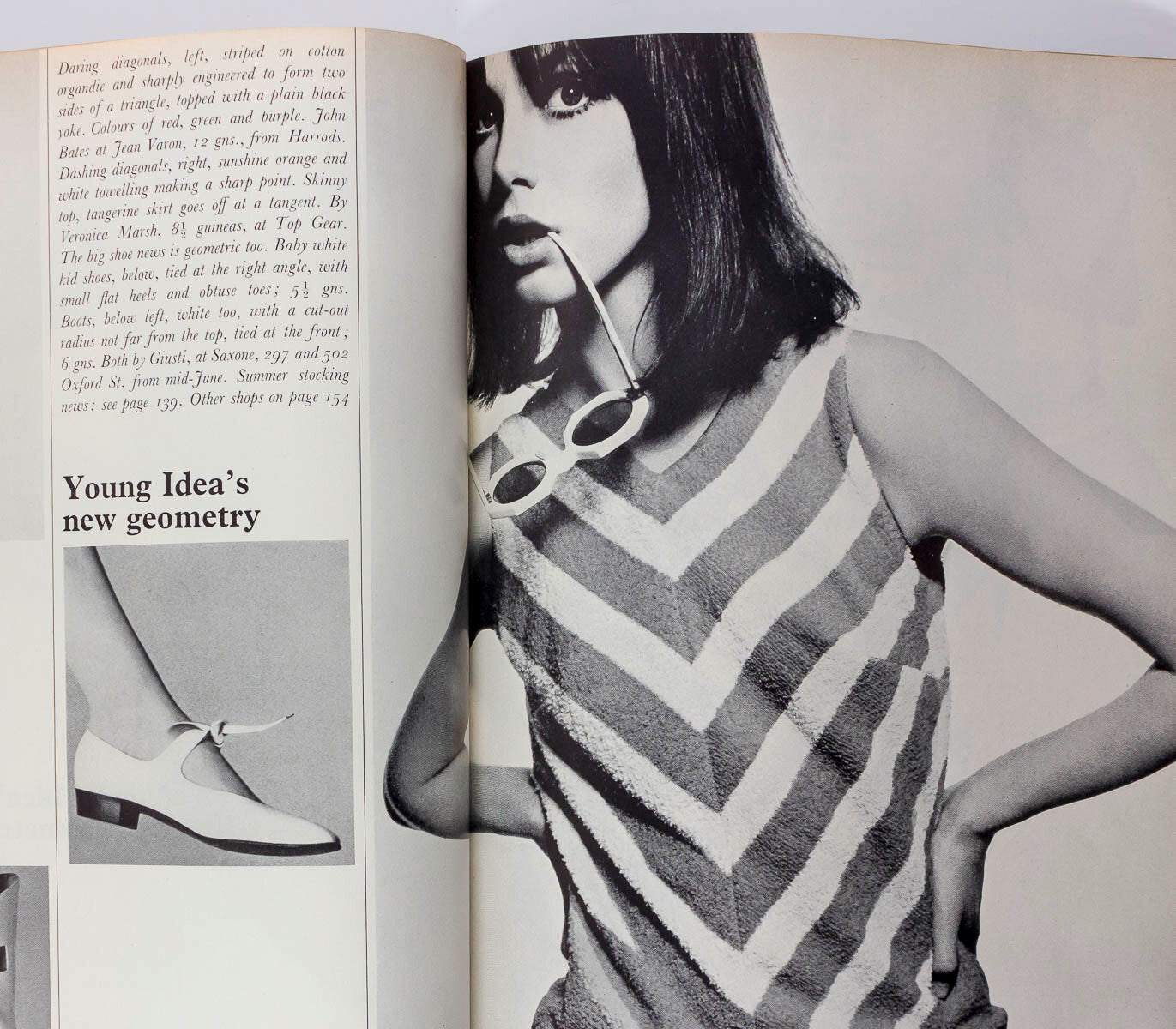JEAN SHRIMPTON Pattie Boyd PJ PROBY Cecil Beaton DUDLEY MOORE Vogue June 1965