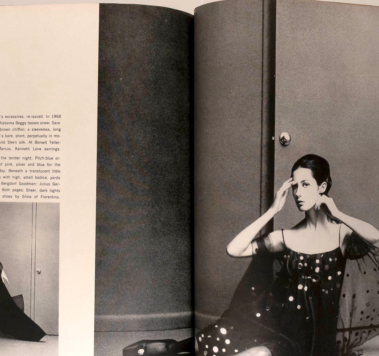 DAN GRAHAM Figurative COLLECTIONS Saul Leiter HIRO Harper's Bazaar US March 1968