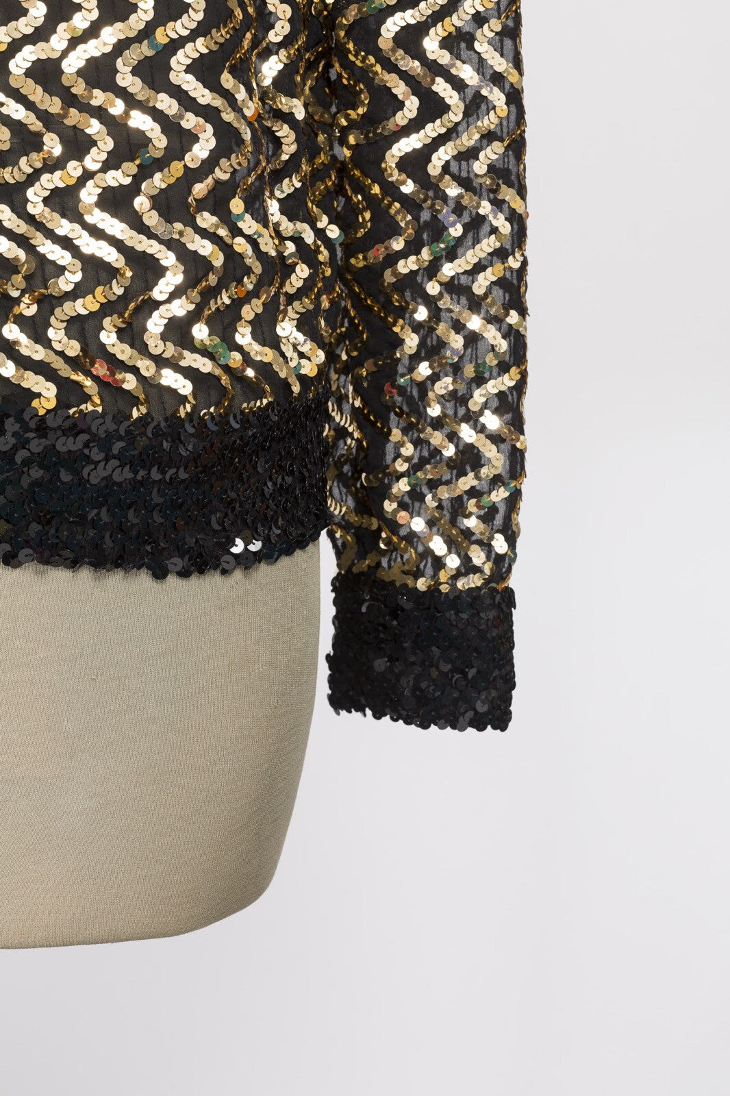 GOLD disco Studio 54 sequin party top shirt VTG 1980s Black MARIELLE zigzag 70’s