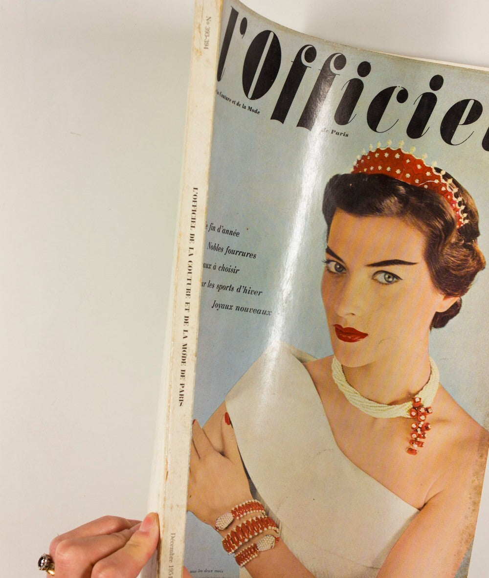 Cartier GRES Winter sports L'OFFICIEL magazine December 1954 Jewellery CHRISTMAS