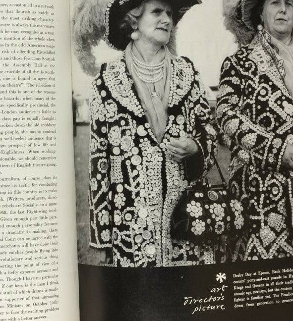 BEATON Norman Parkinson MARK BOXER Roger Mayne FRISELL Queen Xmas 1960 Eric Gill