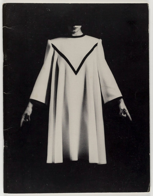 LISA LYON Robert Mapplethorpe ISSEY MIYAKE Exhibition catalogue HAYDEN GALLERY