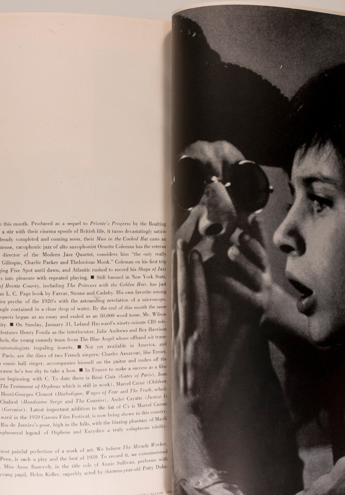 Nena von Schlebrugge AVEDON Lily Chair SAUL LEITER Harper's Bazaar January 1960