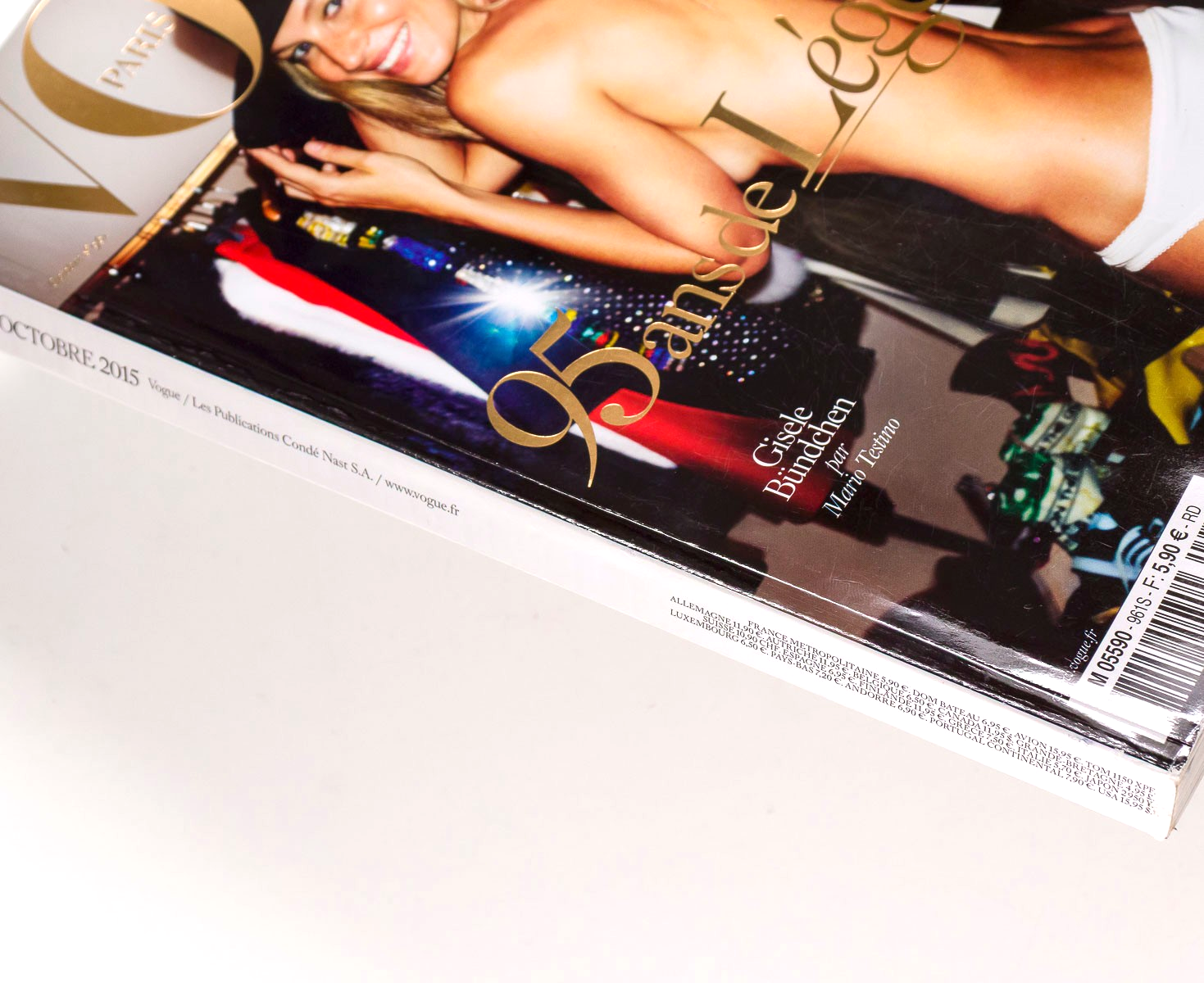 Gisele SHARON TATE Lily Rose Depp VOGUE PARIS October 2015 Jane Birkin VERUSCHKA