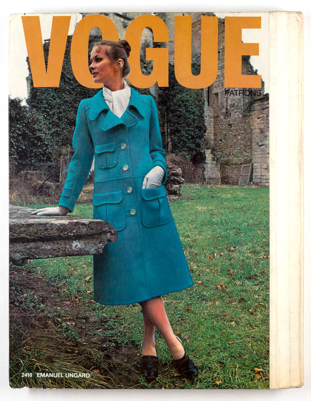 French VOGUE PATTERN RETAIL BOOK Valentino EMANUEL UNGARO Lanvin YSL Winter 1970