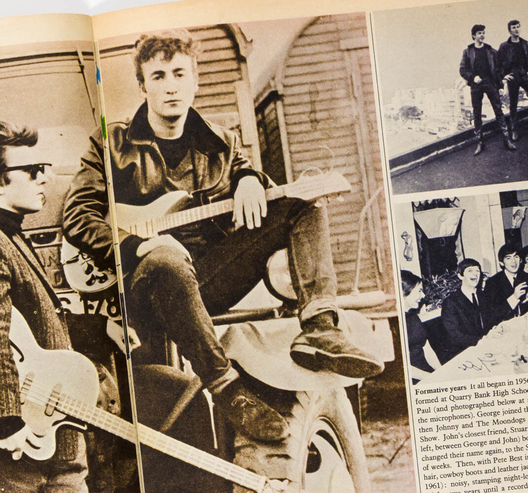 The Beatles STUART SUTCLIFFE Pattie Boyd ASTRID KIRCHHERR Rare 60's magazine