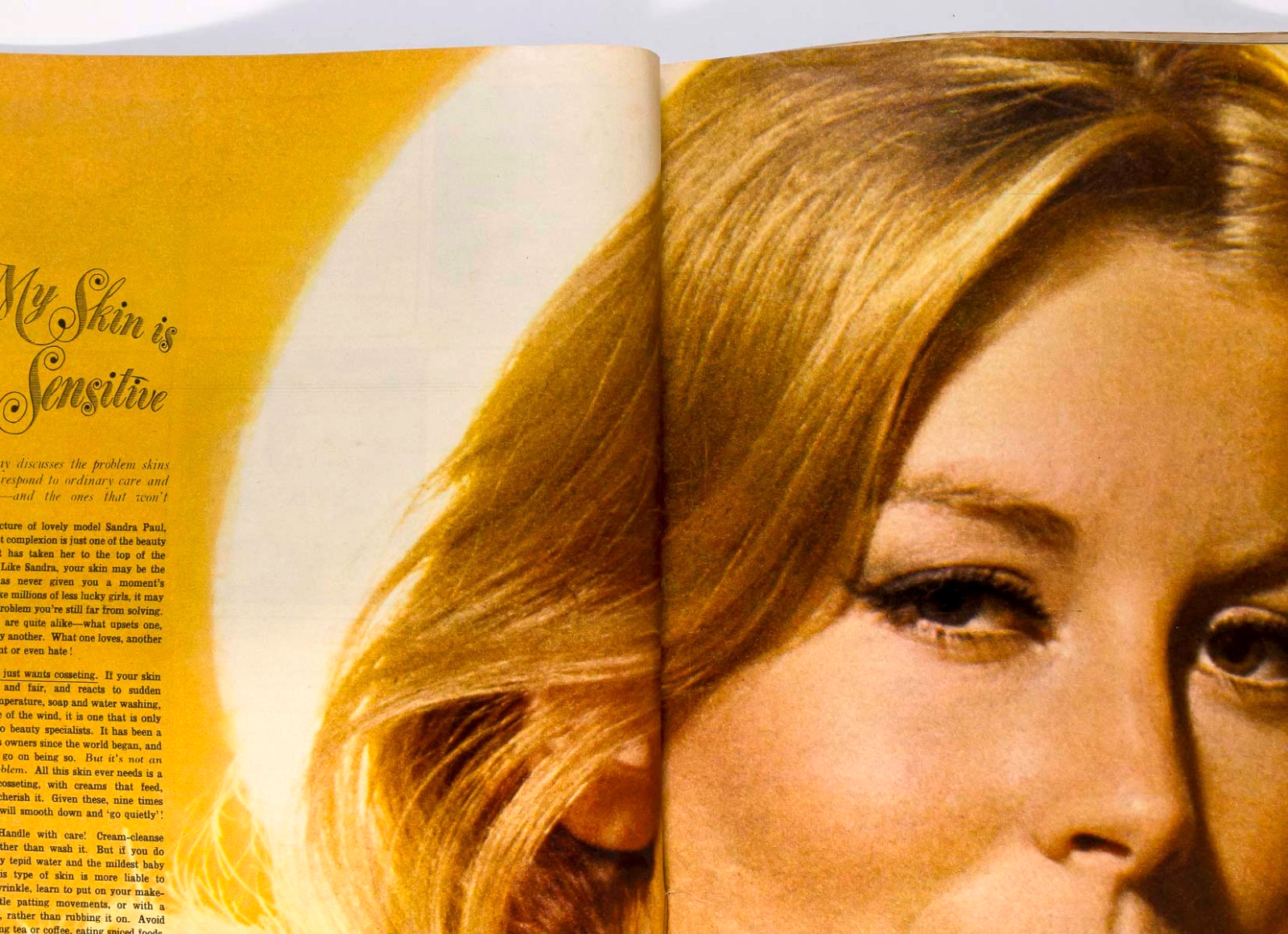PATTIE BOYD Joanna Lumley JILL KENNINGTON Woman's Own magazine March 19 1966 VTG