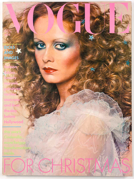 TWIGGY Norman Parkinson BIANCA JAGGER  Vogue December 1974  Christopher Lee ERTE