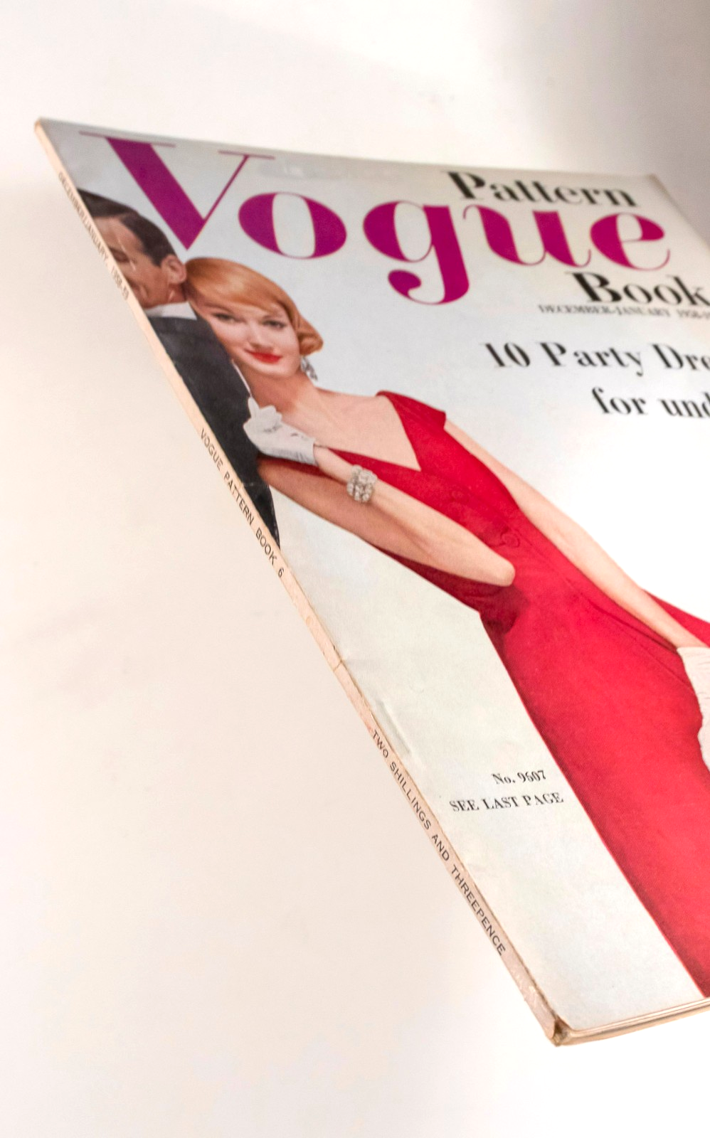 Vogue Magazine Pattern book 1958 XMAS Jean Patou KAZAN Jacqmar NINA RICCI vtg UK