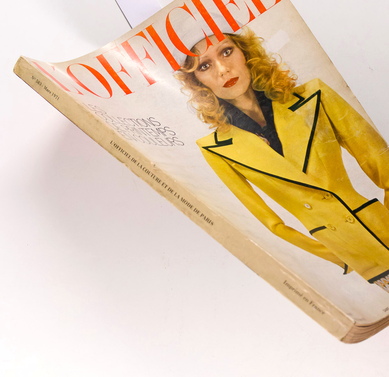 SPRING COLLECTIONS Saint Laurent RENE GRUAU L'Officiel magazine March 1971 DIOR
