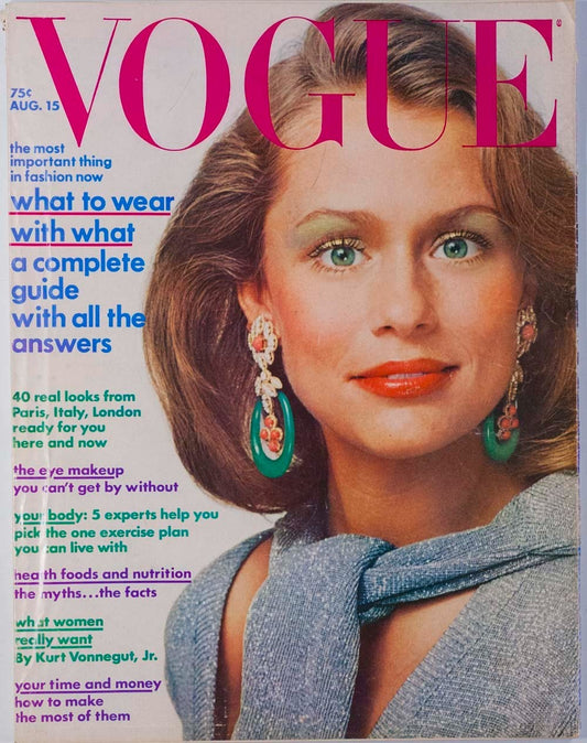 Lauren Hutton INTERNATIONAL COLLECTIONS Kurt Vonnegut Jr VOGUE August 1972 Paris