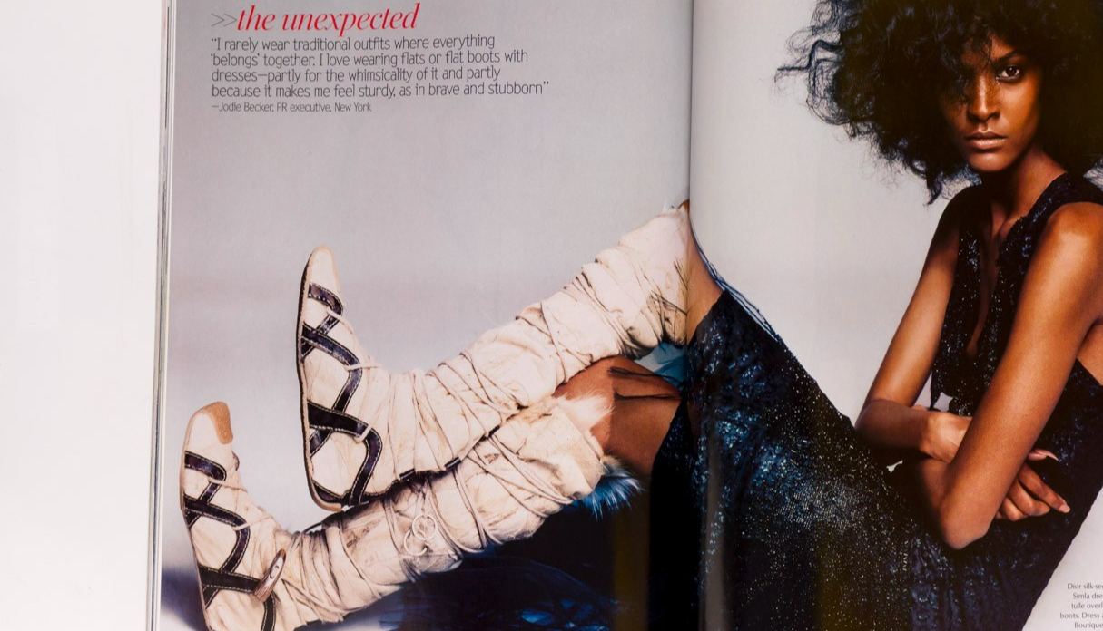 Amber Valletta CAROLYN MURPHY Liya Kebede JUDE LAW Vogue 2002 July BRITNEY Iman