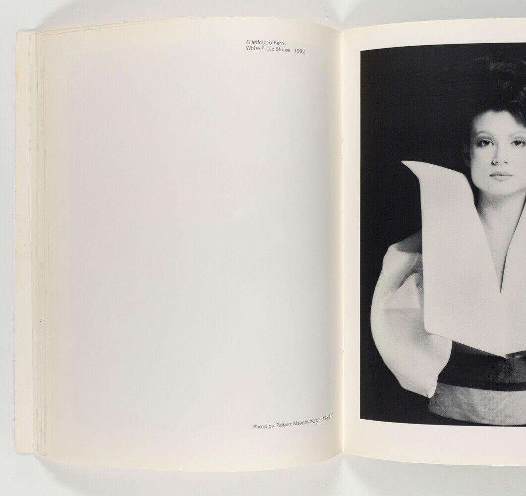 LISA LYON Robert Mapplethorpe ISSEY MIYAKE Exhibition catalogue HAYDEN GALLERY