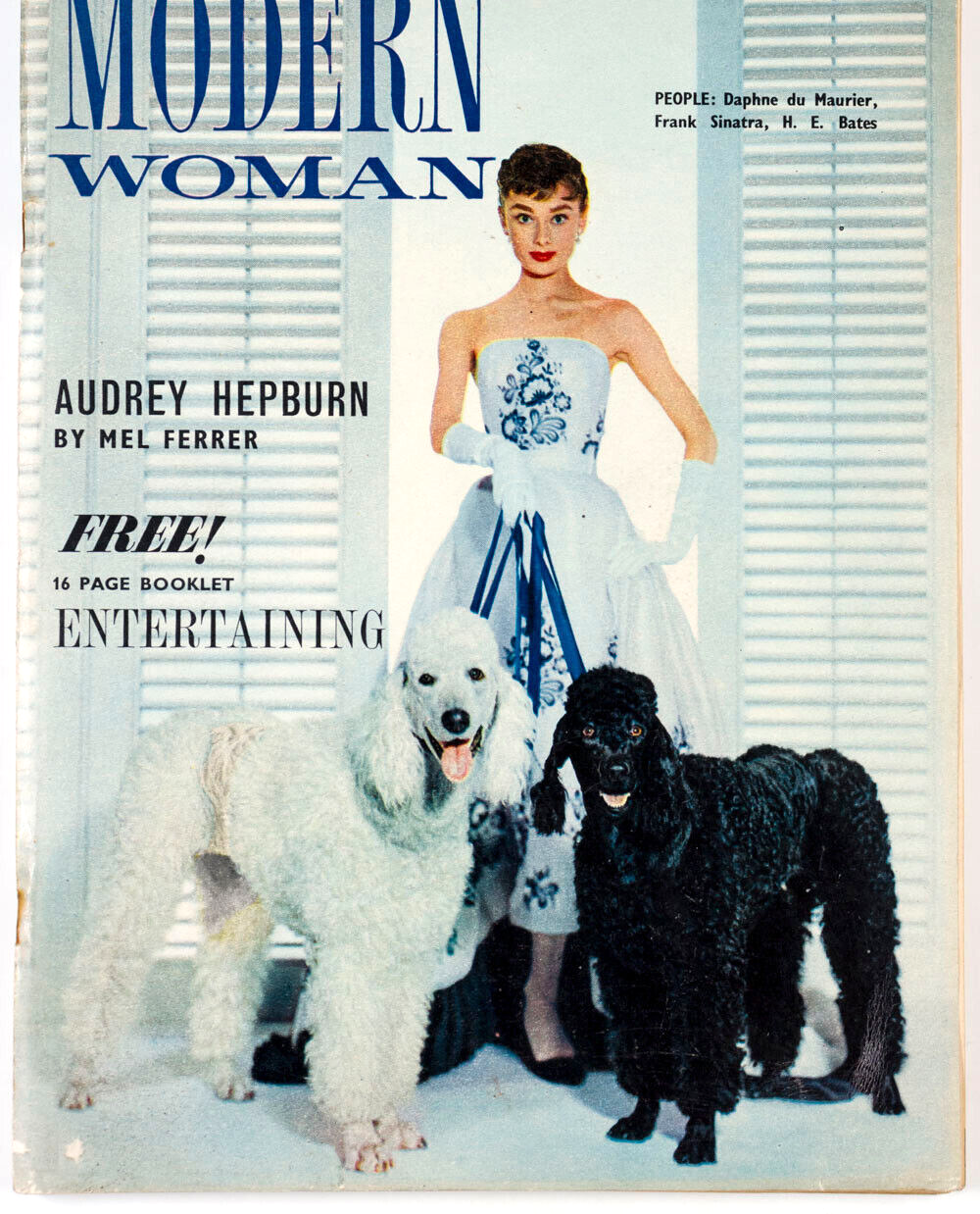 AUDREY HEPBURN H. E. Bates FRANK SINATRA Daphne du Maurier MODERN WOMAN magazine