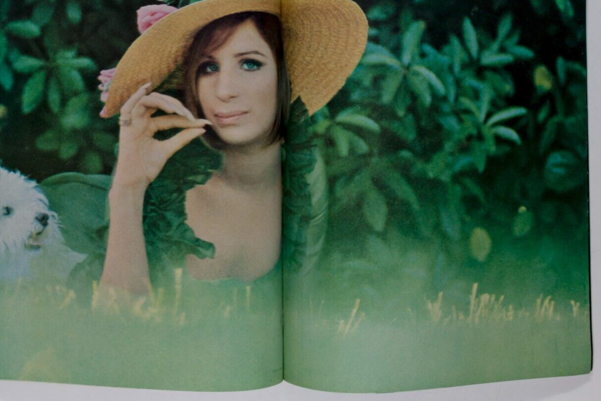 DONYALE LUNA Barbra Streisand MARISA BERENSON Cecil Beaton OSSIE CLARK vtg VOGUE