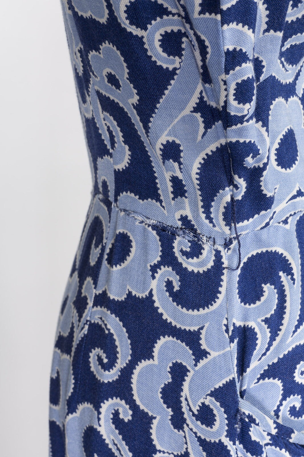 Blue paisley 40s Cotton wartime TEA DAY DRESS Pockets MIDI floral print Size 14