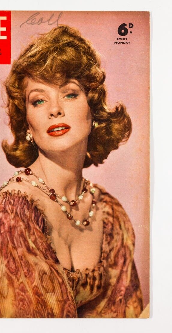 Vogue & Harpers Bazaar fashion model Suzy Parker PARADE AND BLIGHTY MAGAZINE vtg